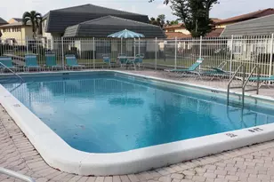 8877 NW 28th Dr, Coral Springs, FL 33065 - Photo 21