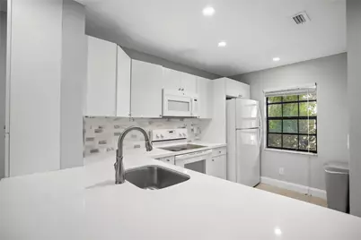 510 NW 103rd Terrace #510, Pembroke Pines, FL 33026 - Photo 3