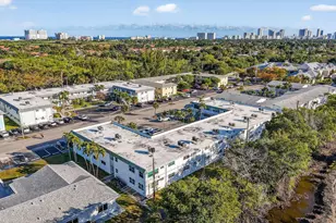 1354 N 12th Ct, Hollywood, FL 33019 - Photo 61