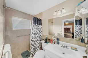 4806 NW 49th Dr, Tamarac, FL 33319 - Photo 19