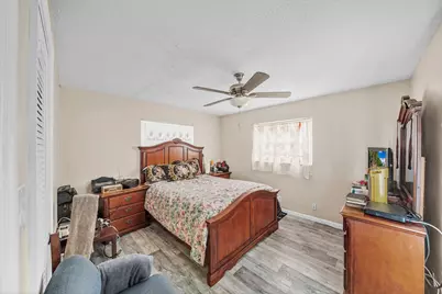 4806 NW 49 Drive, Tamarac, FL 33319 - Photo 17