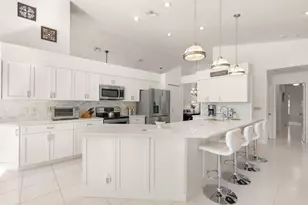 9938 N Springs Way, Coral Springs, FL 33076 - Photo 13