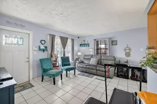 131 SW 7th Terrace, Hallandale Beach, FL 33009 - Photo 13