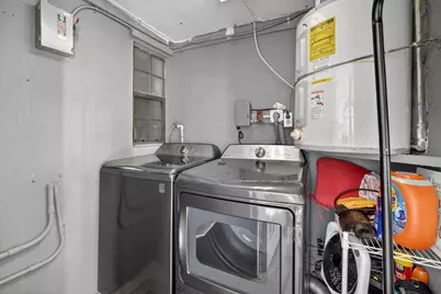 131 SW 7th Terrace, Hallandale Beach, FL 33009 - Photo 29