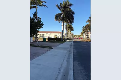 7848 NW 114th Path, Doral, FL 33178 - Photo 5