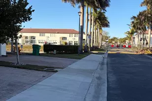 7848 NW 114th Path, Doral, FL 33178 - Photo 5