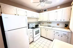 124 Ventnor F, Deerfield Beach, FL 33442 - Photo 9