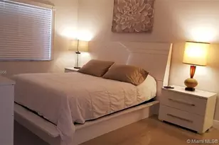 1560 McKinley St, Hollywood, FL 33020 - Photo 5