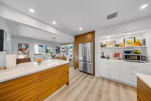 3651 Oaks Clubhouse Dr, Pompano Beach, FL 33069 - Photo 5