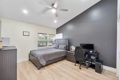 10630 Boca Woods Lane, Boca Raton, FL 33428 - Photo 21