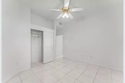 7832 E Exeter Boulevard #102, Tamarac, FL 33321 - Photo 25