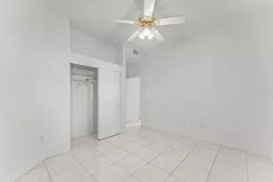 7832 E Exeter Blvd, Tamarac, FL 33321 - Photo 25