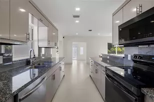 18340 NE 20th Ct, Miami, FL 33179 - Photo 15