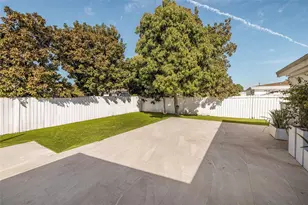 18340 NE 20th Ct, Miami, FL 33179 - Photo 29