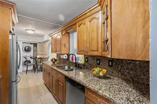 7901 NW 69th Ave, Tamarac, FL 33321 - Photo 13