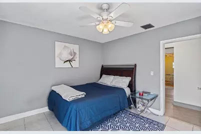 7901 NW 69th Avenue, Tamarac, FL 33321 - Photo 23