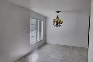 1728 NW 114th St, Miami, FL 33167 - Photo 13