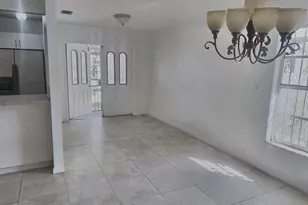 1728 NW 114th St, Miami, FL 33167 - Photo 9