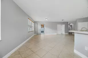 2332 SW 126th Ave, Miramar, FL 33027 - Photo 9