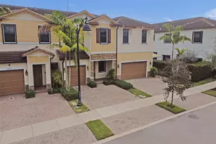 4676 Caspian Way, Davie, FL 33314 - Photo 7