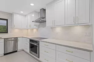 550 SW 6th Ave, Boca Raton, FL 33486 - Photo 17