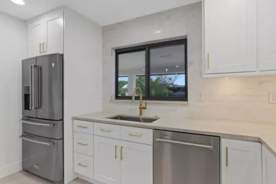 550 SW 6th Avenue, Boca Raton, FL 33486 - Photo 23