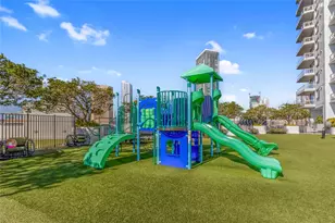 90 SW 3rd St, Miami, FL 33130 - Photo 21