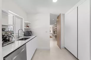 2233 NE 30th Ct, Pompano Beach, FL 33064 - Photo 31