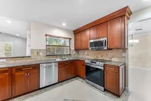 7669 Cedar Hurst Ct, Lake Worth Beach, FL 33467 - Photo 13