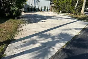 871 Osprey Ln, Hutchinson Island, FL 34949 - Photo 1