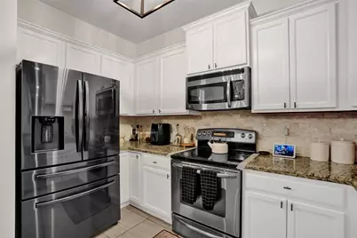 159 SW 7th Court, Pompano Beach, FL 33060 - Photo 17