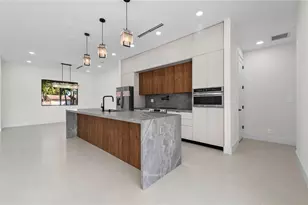 621 NW 42nd Ave, Pompano Beach, FL 33066 - Photo 5