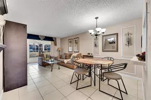 9041 Sunrise Lakes Blvd, Sunrise, FL 33322 - Photo 13