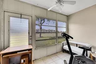 9041 Sunrise Lakes Blvd, Sunrise, FL 33322 - Photo 11