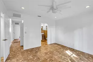 1760 NE 40th Ct, Oakland Park, FL 33334 - Photo 21