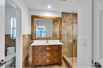 1760 NE 40th Court, Oakland Park, FL 33334 - Photo 25