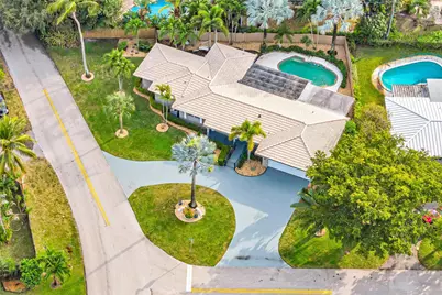 1760 NE 40th Court, Oakland Park, FL 33334 - Photo 1