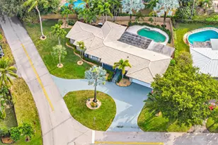 1760 NE 40th Ct, Oakland Park, FL 33334 - Photo 1