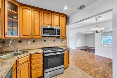 1760 NE 40th Court, Oakland Park, FL 33334 - Photo 19