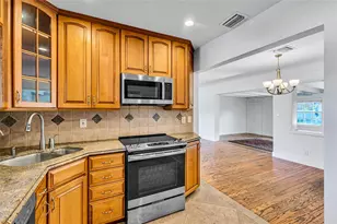 1760 NE 40th Ct, Oakland Park, FL 33334 - Photo 19