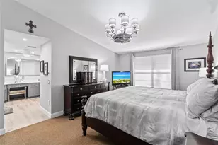 9129 N Vineyard Lake Dr, Plantation, FL 33324 - Photo 5