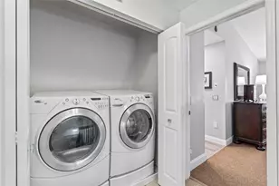 9129 N Vineyard Lake Dr, Plantation, FL 33324 - Photo 7