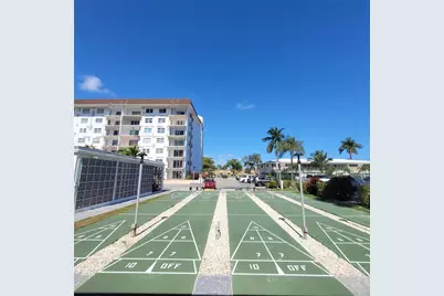 [Address not provided], Oakland Park, FL 33334 - Photo 39