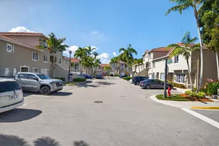 245 Riviera Cir, Weston, FL 33326 - Photo 39