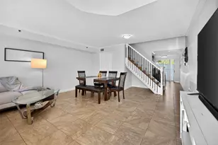 245 Riviera Cir, Weston, FL 33326 - Photo 5