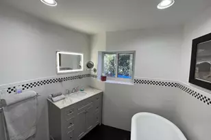 2200 NE 32nd Ave, Fort Lauderdale, FL 33305 - Photo 9