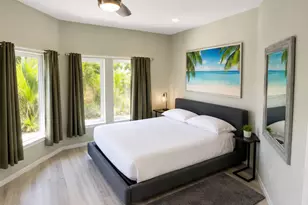 2200 NE 32nd Ave, Fort Lauderdale, FL 33305 - Photo 9