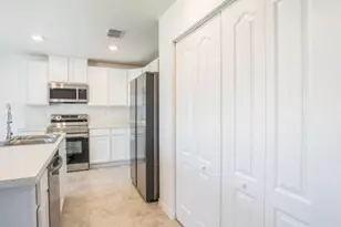 207 SW Aubudon Ave, Port Saint Lucie, FL 34984 - Photo 21