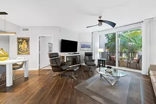 2421 NE 65th St, Fort Lauderdale, FL 33308 - Photo 3