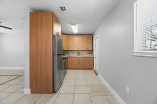 1000 N 71st Ave, Hollywood, FL 33024 - Photo 13